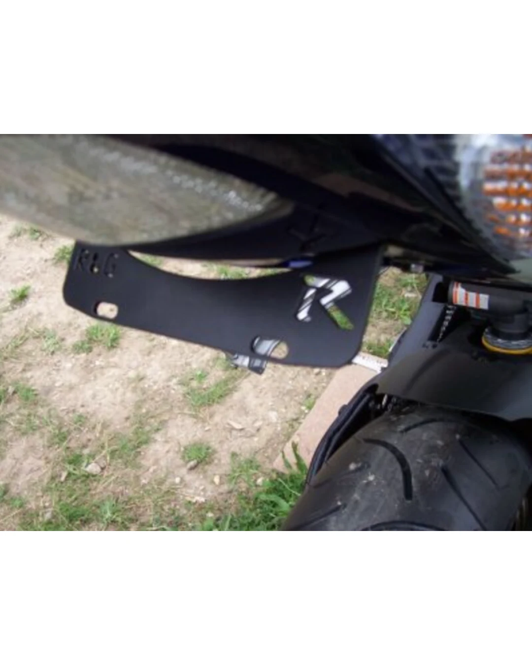 Стойка за номер R&G RACING Bad Boy Licence Plate Holder Suzuki GSX-R1000 05-06