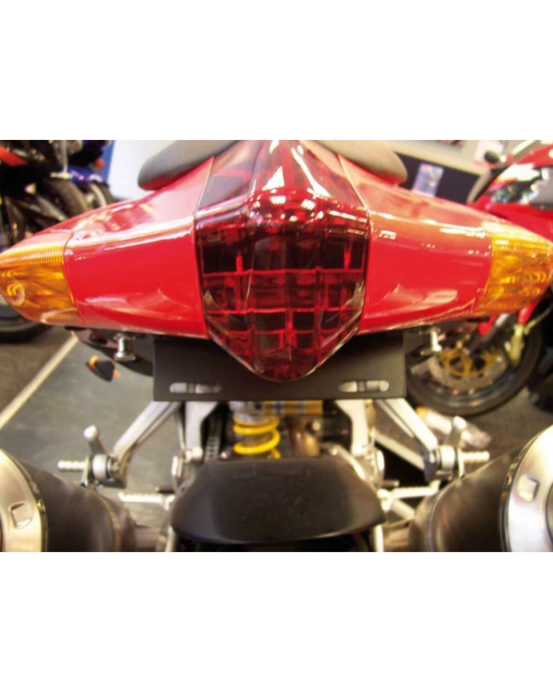 Стойка за номер R&G RACING Licence Plate Holder Aprilia RSV '04-08, Tuono 1000 '06-08