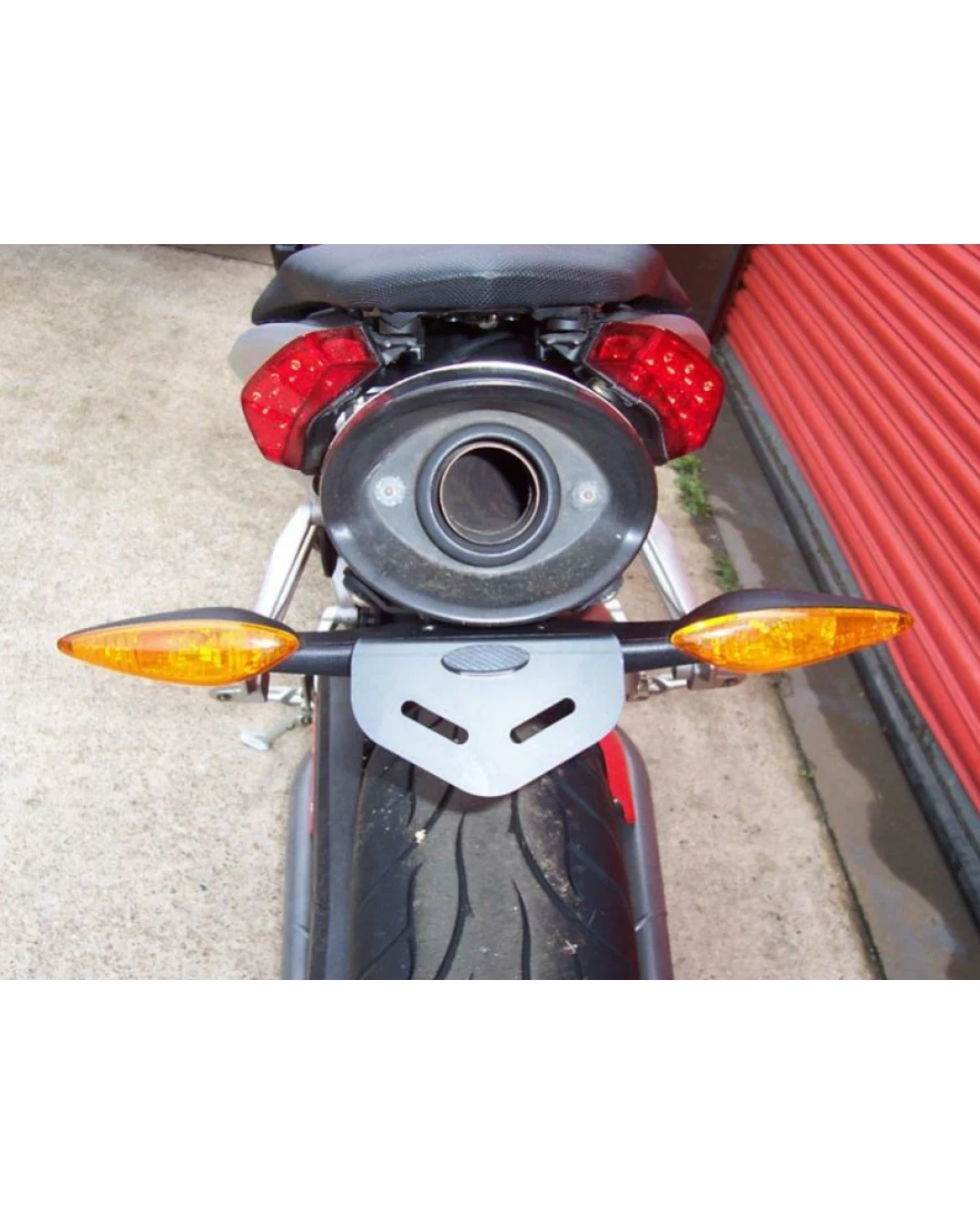 Стойка за номер R&G RACING Licence Plate Holder Benelli TNT 1130 05-16