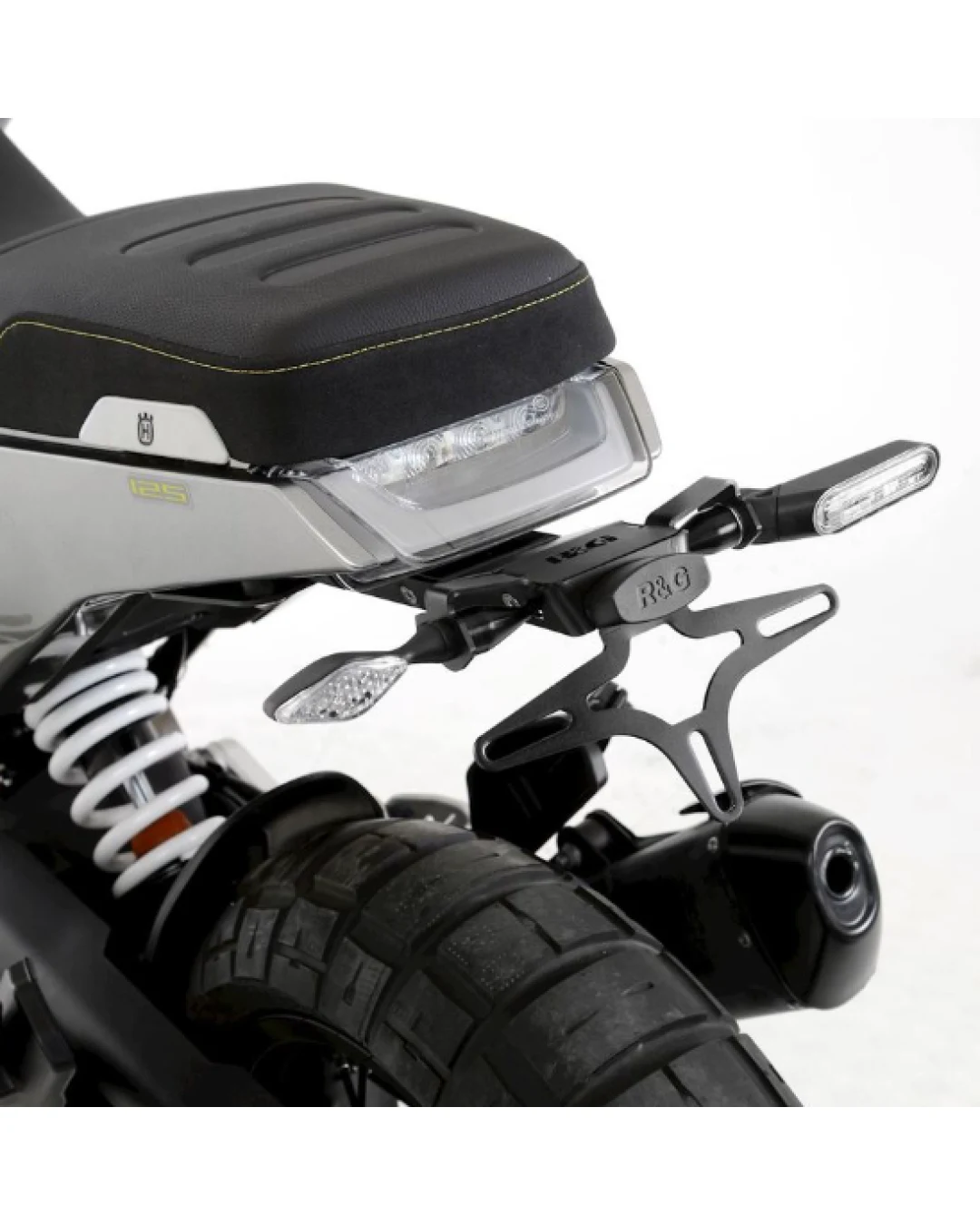 Стойка за номер R&G RACING Licence Plate Holder - Black Husqvarna Svartpilen / Vitpilen 401 20-23