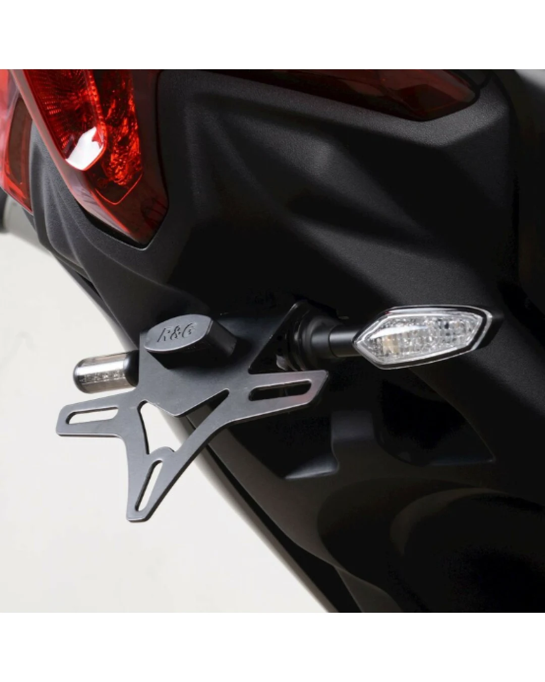 Стойка за номер R&G RACING Licence Plate Holder - Black Yamaha T-Max 560 20-21
