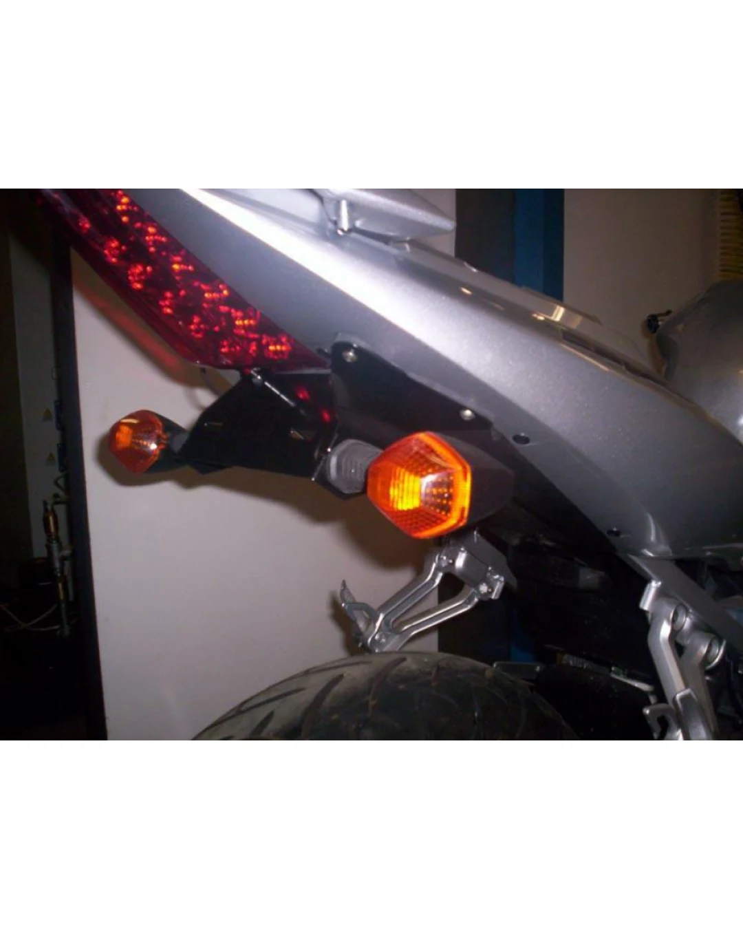 Стойка за номер R&G RACING Licence Plate Holder For SV650 '03-06, SV1000 '03-08