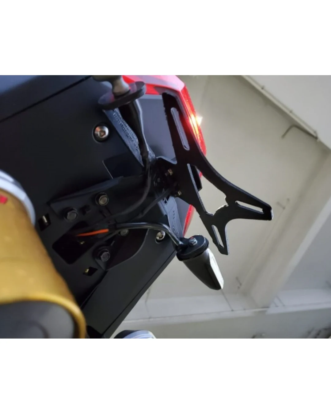 Стойка за номер R&G RACING Licence Plate Holder Honda ADV150 '21-