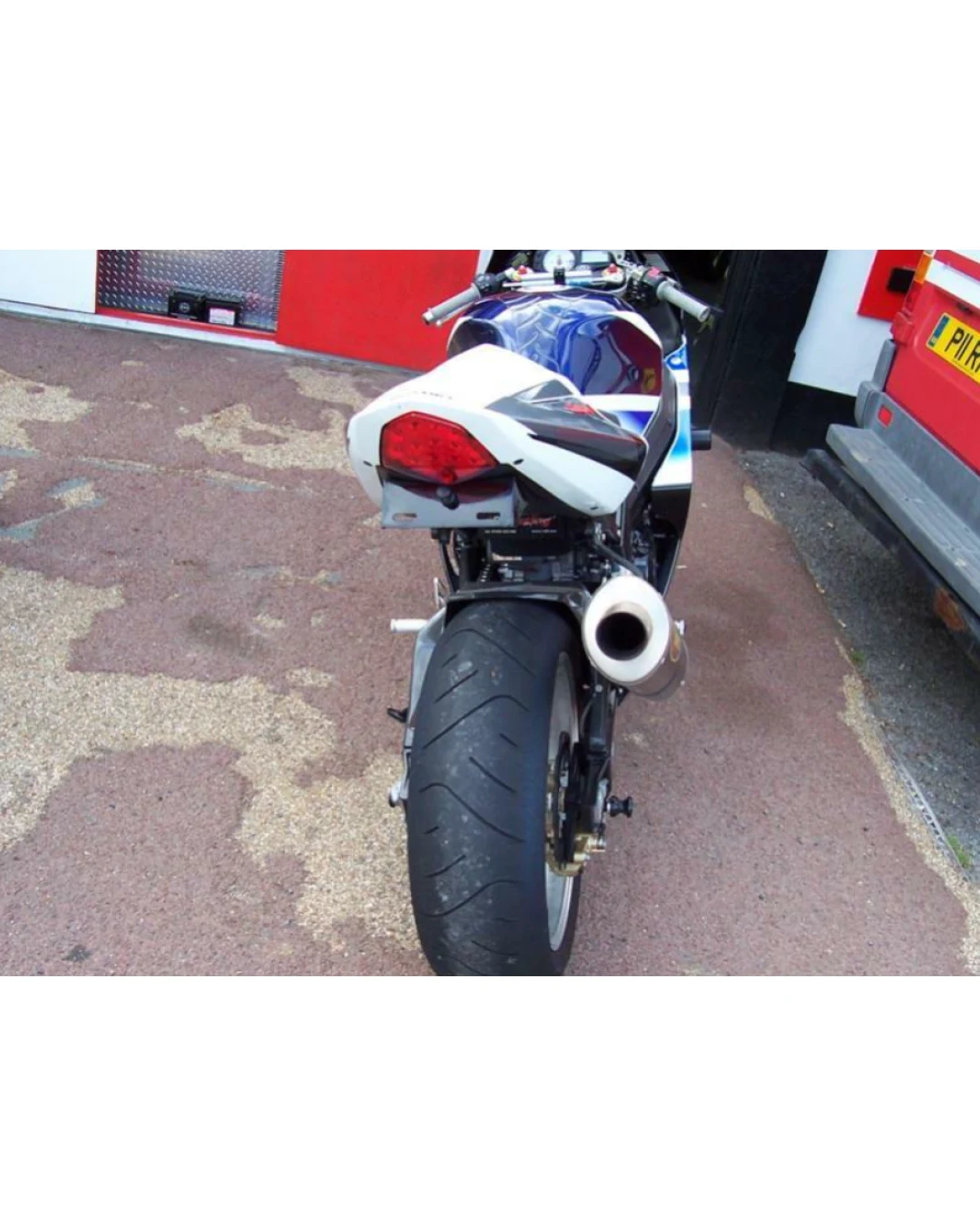 Стойка за номер R&G RACING Licence Plate Holder Suzuki GSXR1000 03-04
