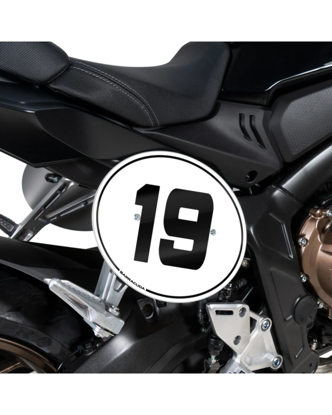 СТОЙКИ ЗА СЪСТЕЗАТЕЛЕН НОМЕР BARRACUDA Honda CB 650R (2019-22)