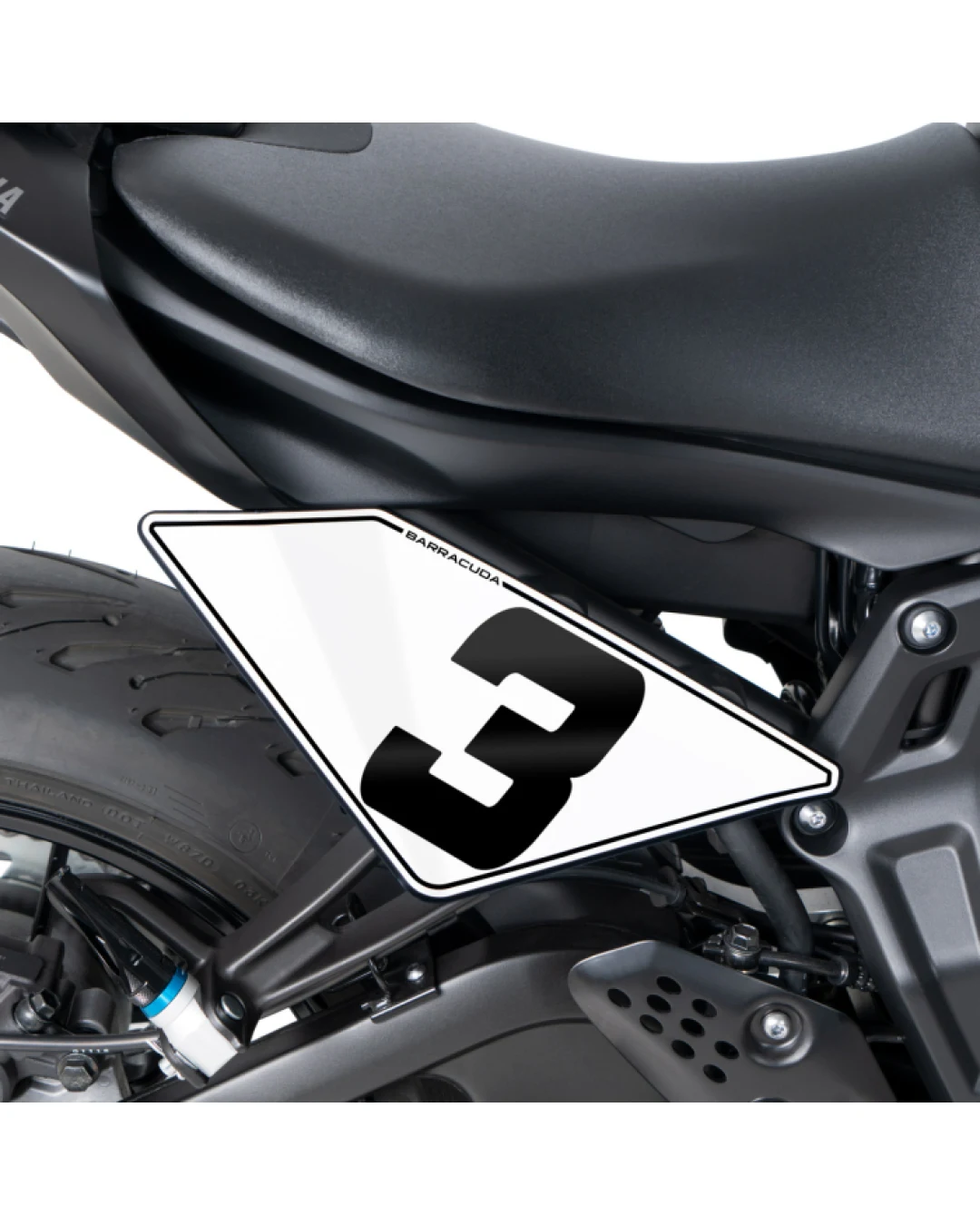 СТОЙКИ ЗА СЪСТЕЗАТЕЛЕН НОМЕР BARRACUDA Yamaha MT-07 (2021-2022)