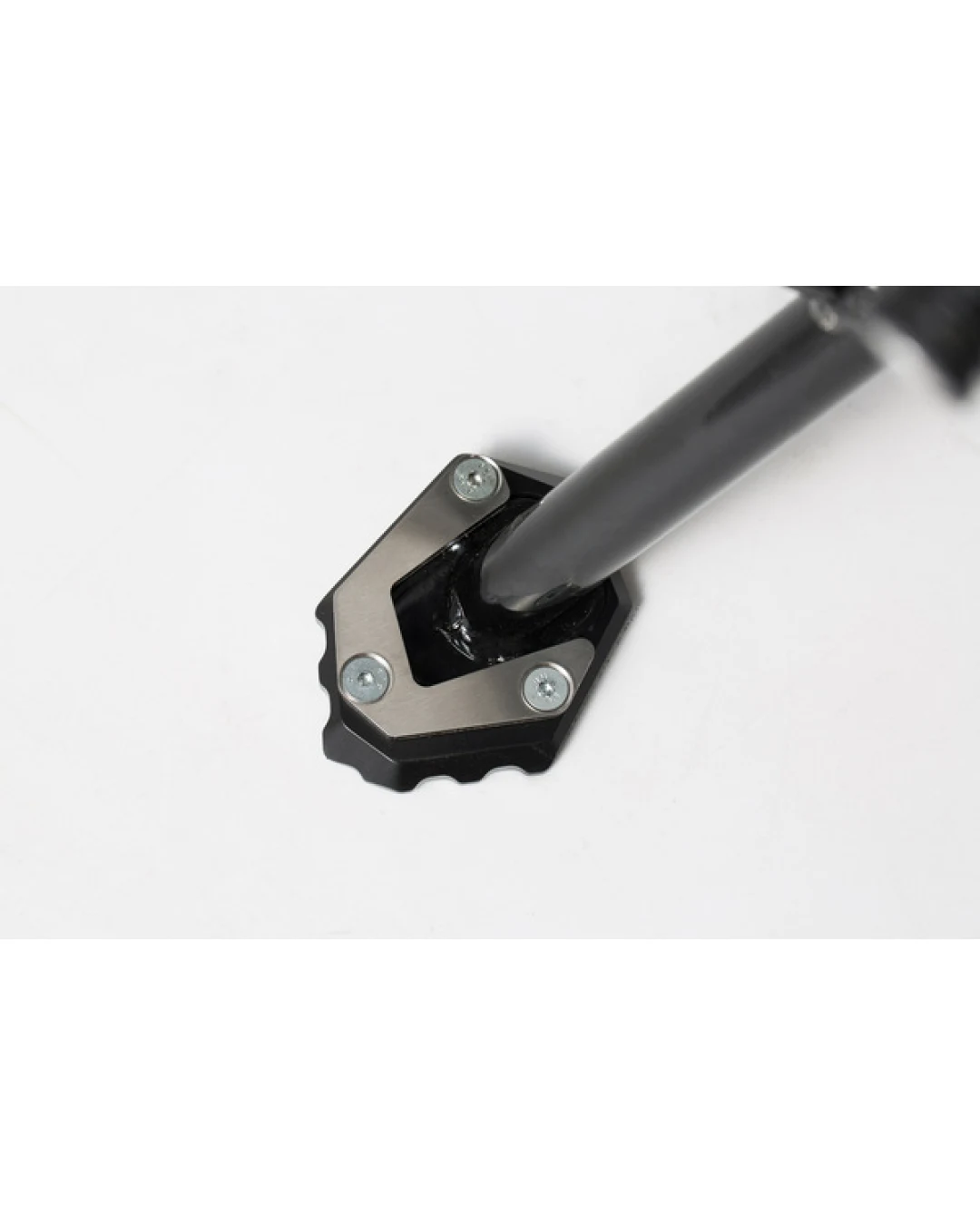 Странична стойка SW-MOTECH SIDESTAND FOOT EXT CB 125 R ABS 23