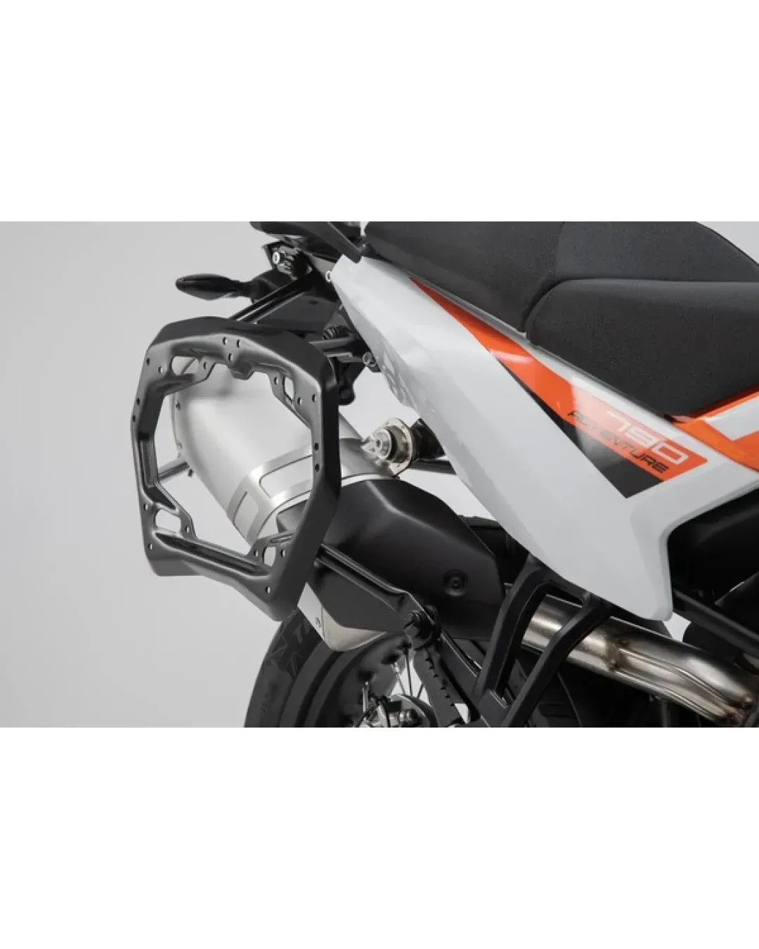 Странични стойки за куфари SW-MOTECH PRO SIDE CARRIERS ADVENTURE 790 23