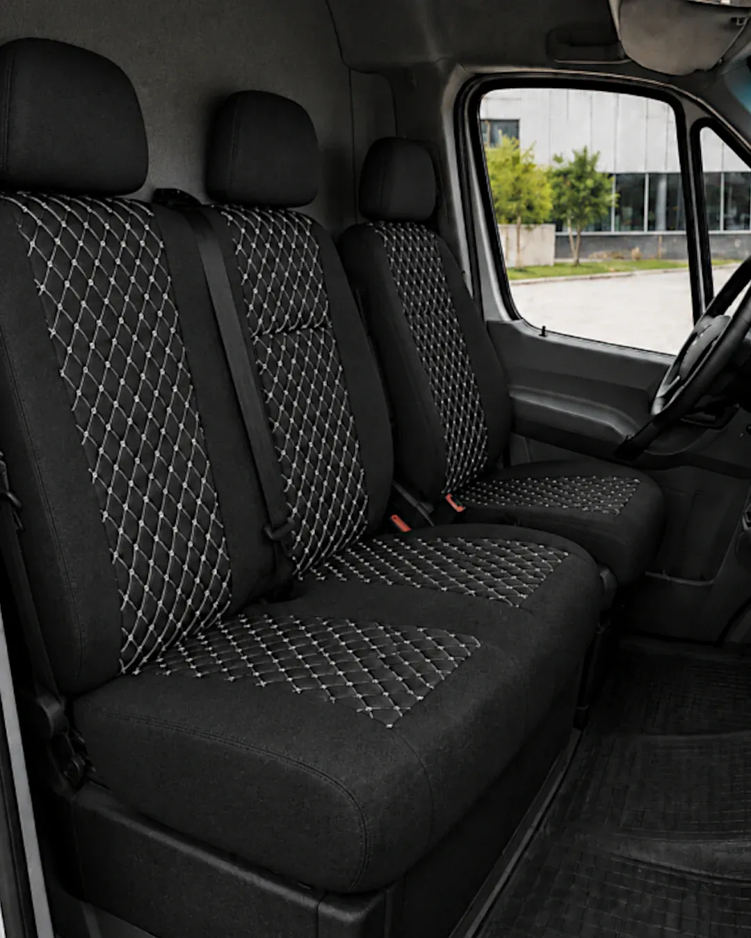 Тапицерия за Mercedes Sprinter W906 (2006-2018) - бял шев