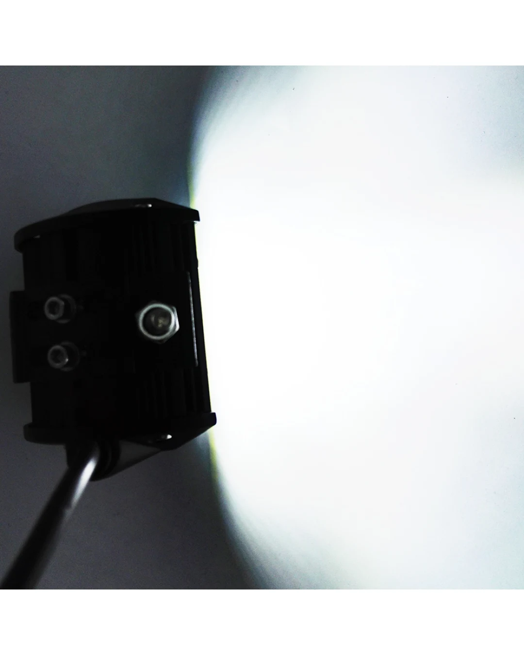 Универсален 168W Лед LED Халоген Фар Работна Лампа 12V - 24V с комбинирана бяла светлина за автомобил офроуд бус ван камион 26cm