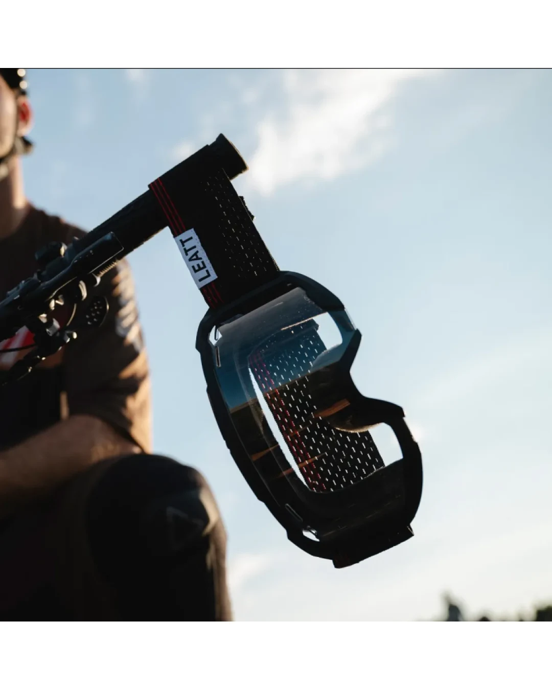 Вело очила LEATT Velocity 4.0 MTB X-Flow Iriz Granite Silver 50%