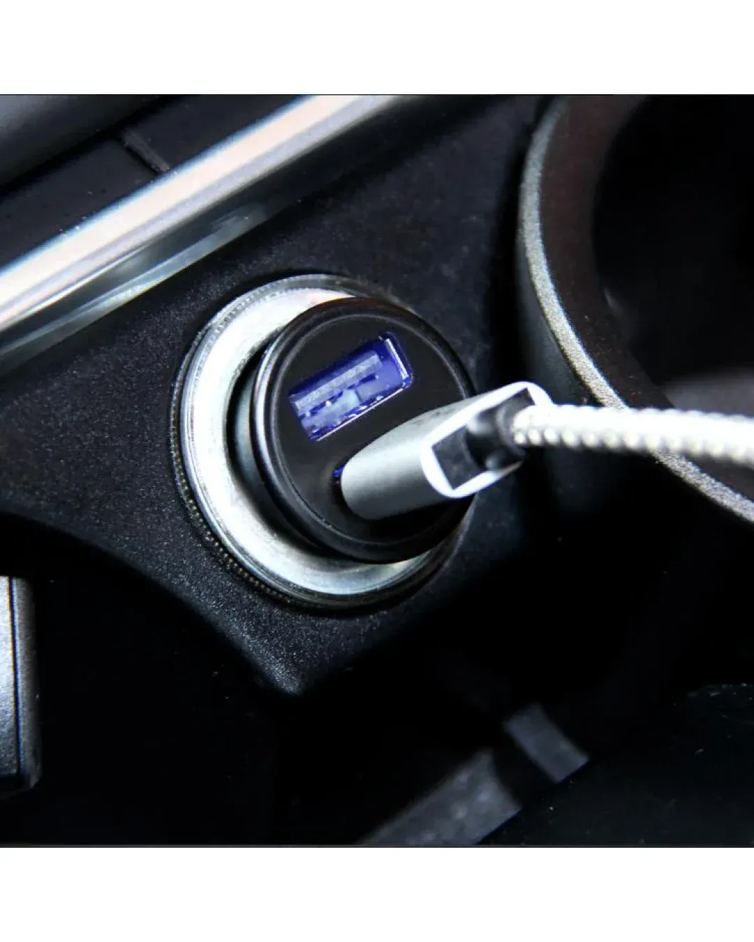 Зарядно за Кола 2 x USB Yesido Y24